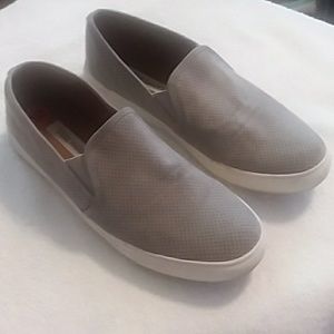 Steve Madden grey slip on